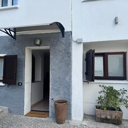 בית נופש Casa Flory ורבאניה